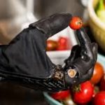 Bionic hand powers robot dexterity push